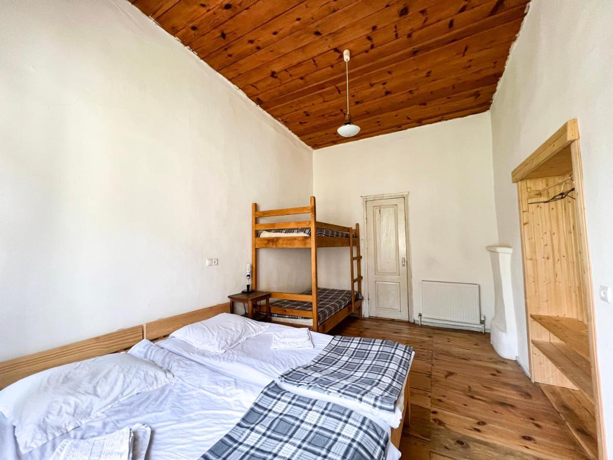 Guest House Svan-Ski Местия Экстерьер фото